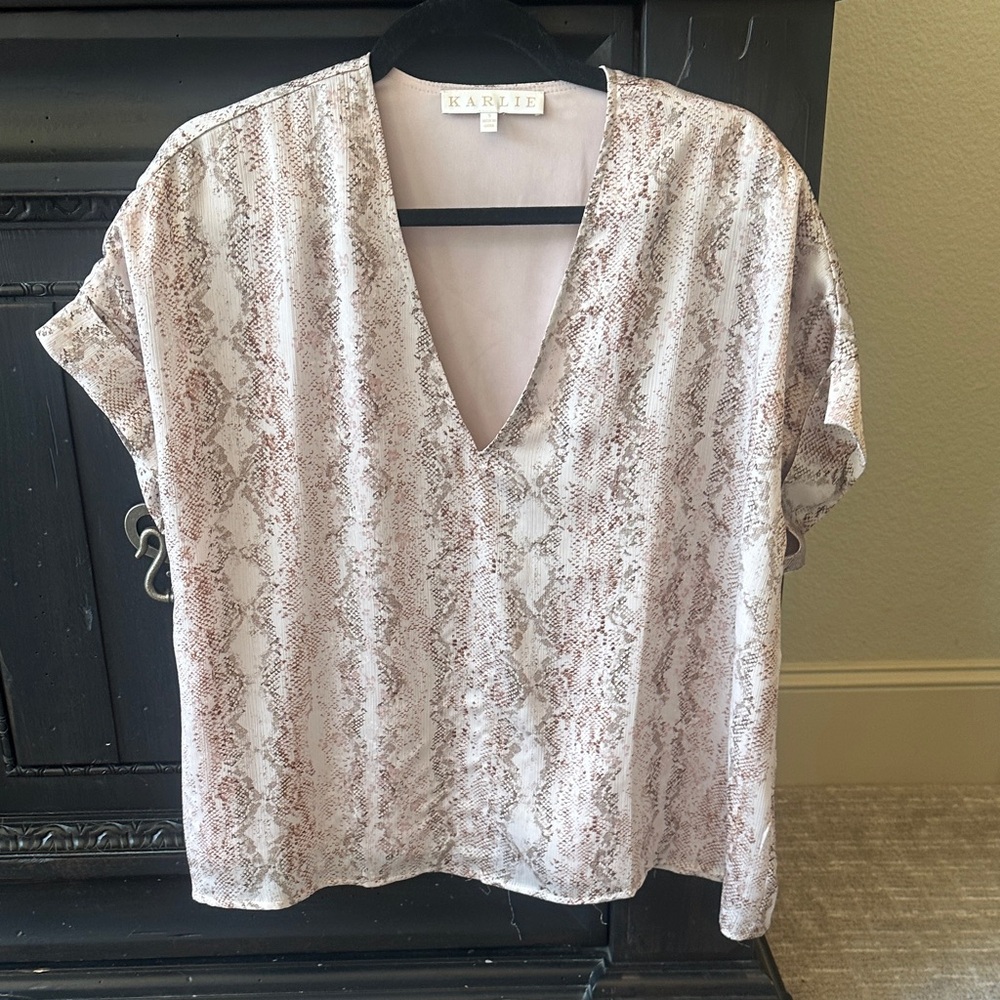 Karlie V-Neck Snake Print Blouse